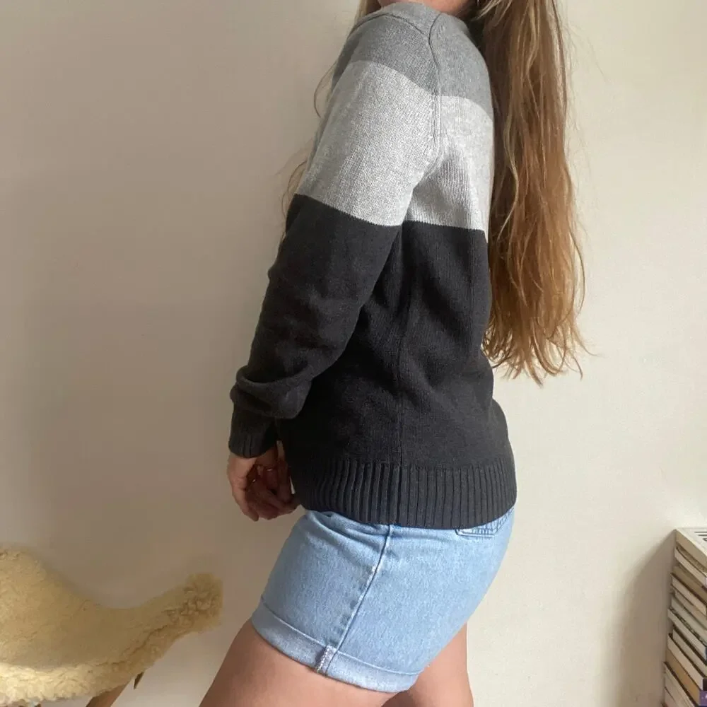 Vintage St. Johns Bay Gray Striped Crewneck Knit Sweater Sz S